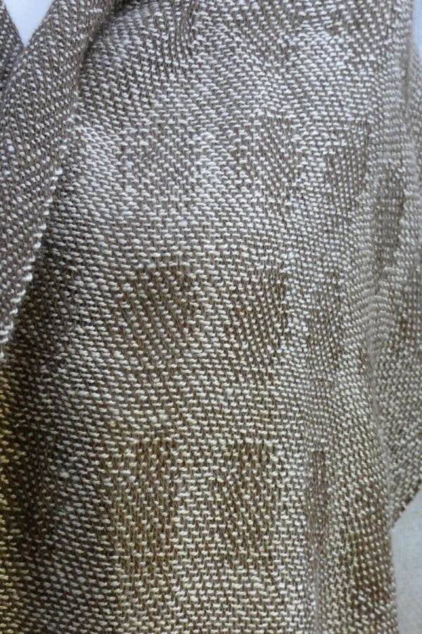 woven suri alpaca scarf with dot detail close up