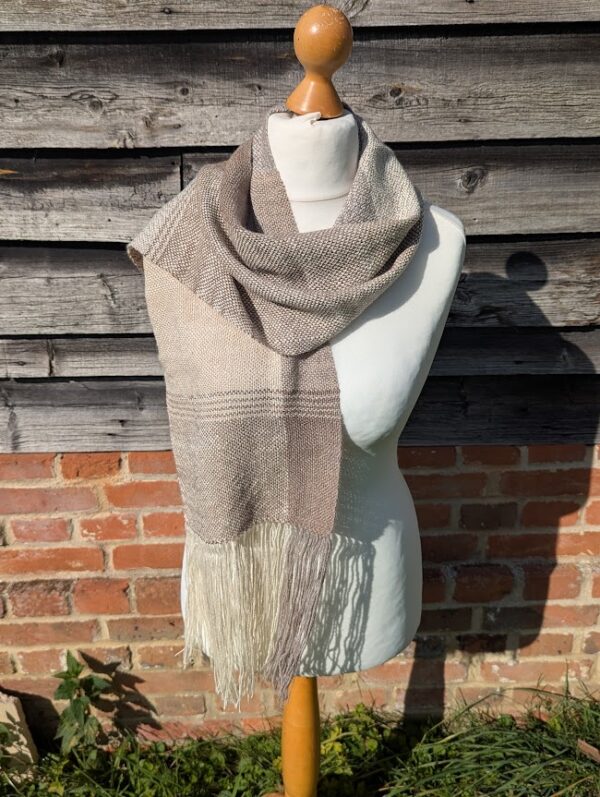 Woven alpaca scarf in soft neutral colours - Image 2
