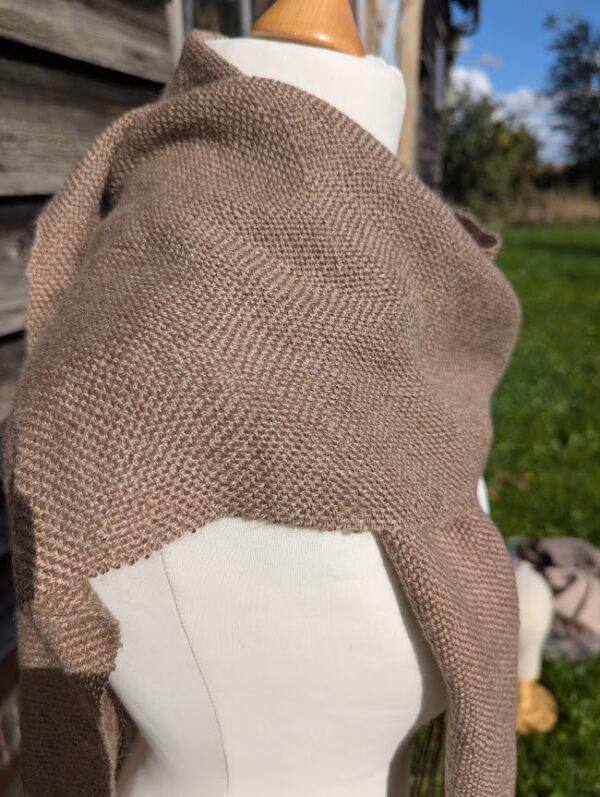 Woven alpaca scarf in Dormouse - Image 4