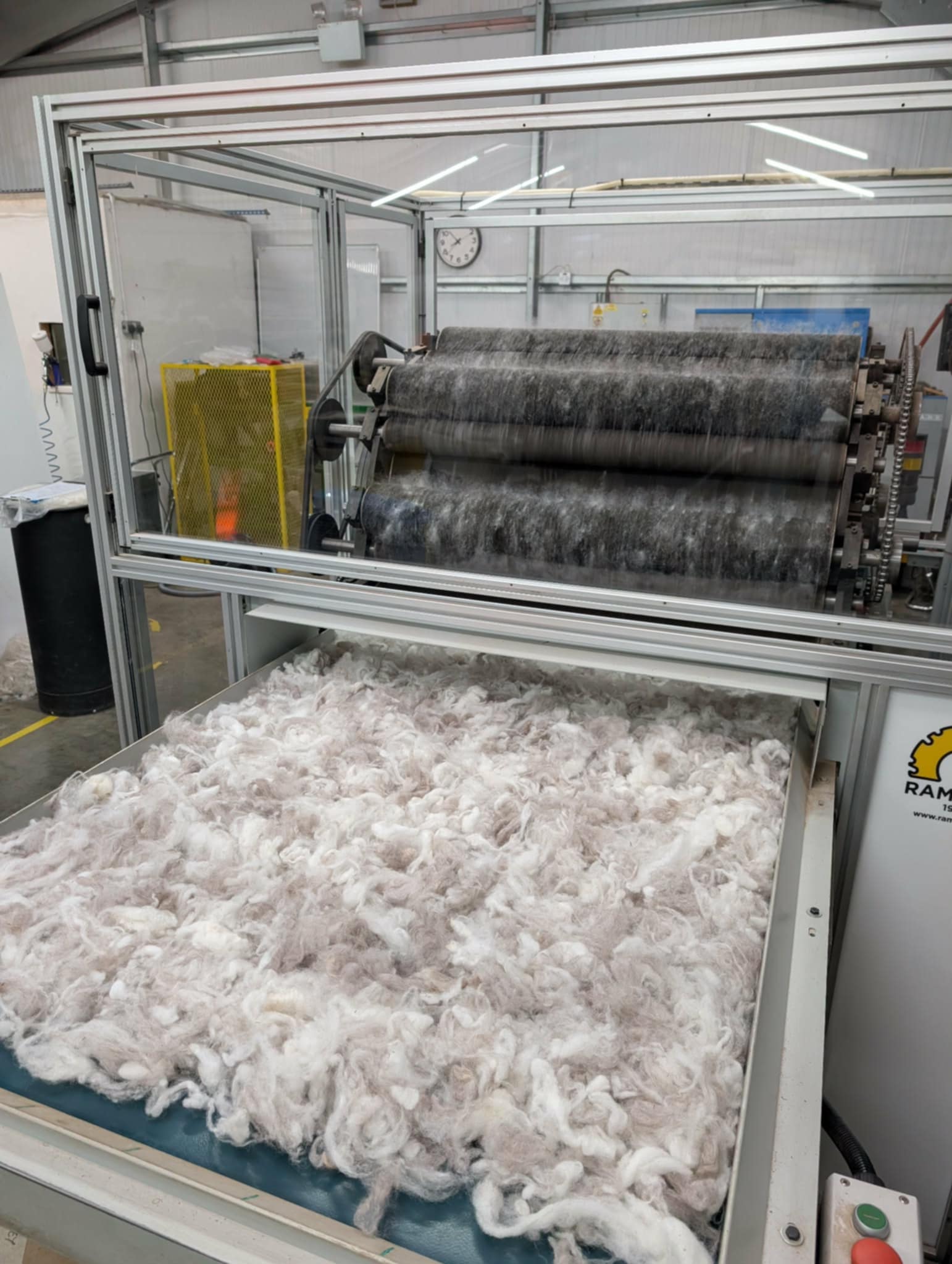 alpaca fibre on carding machine